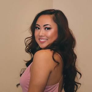 Meet your Posher, Emi